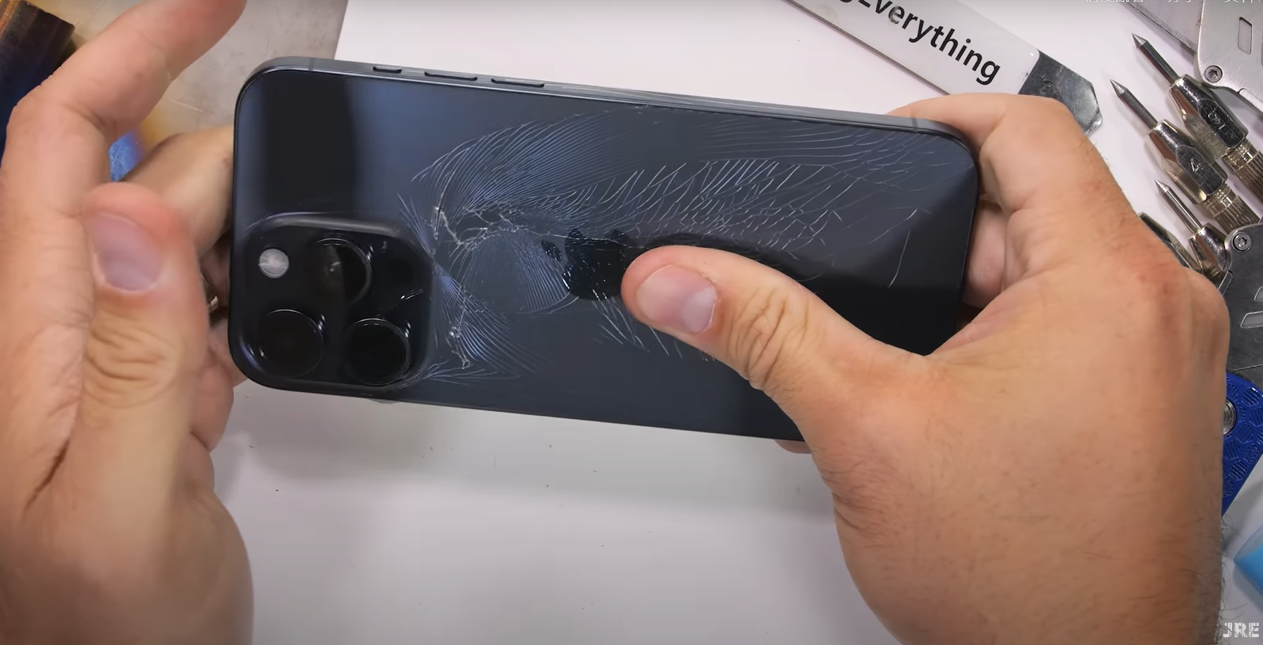 iPhone 15 Pro Max 測試過程。(互聯網)