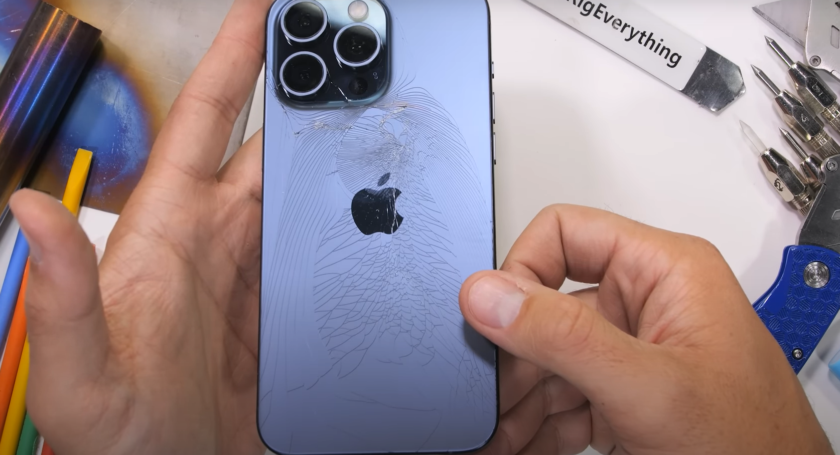 iPhone 15 Pro Max 測試過程。(互聯網)