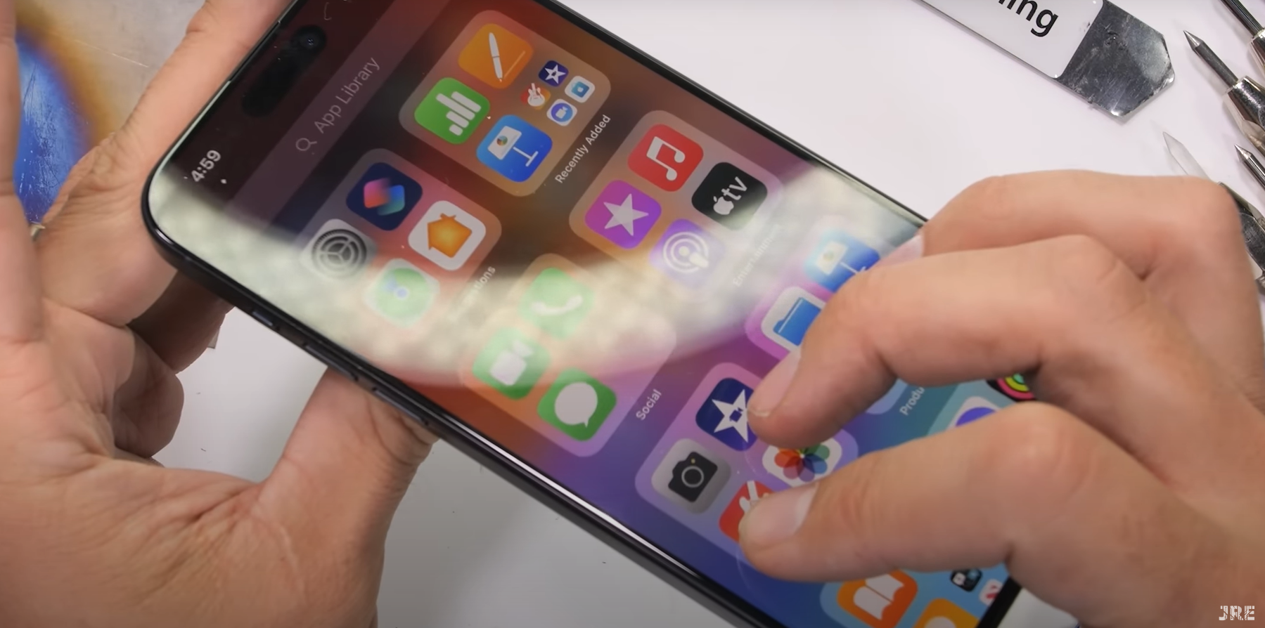 iPhone 15 Pro Max 測試過程。(互聯網)