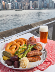 尖沙咀香港藝術館地面維港海傍INK Cafe將於10月13日星期五當晚舉辦Oktoberfest德國慕尼黑啤酒節。