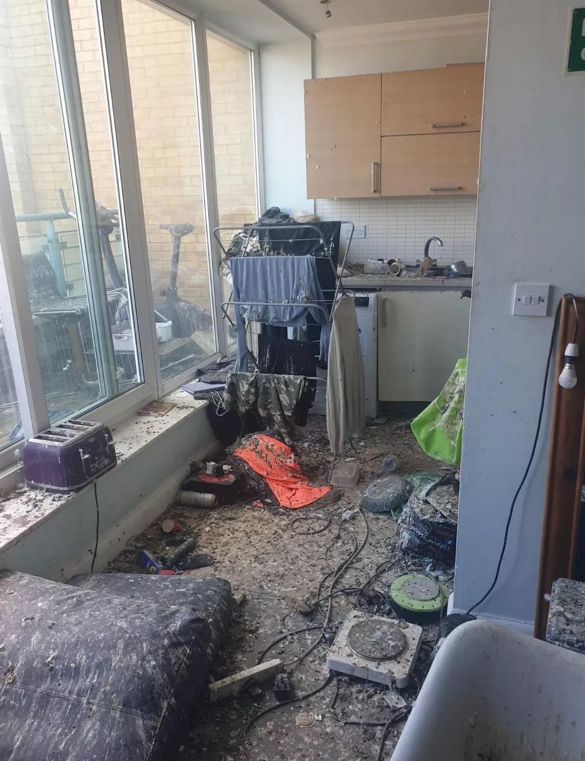 廚房災場一角。(互聯網)