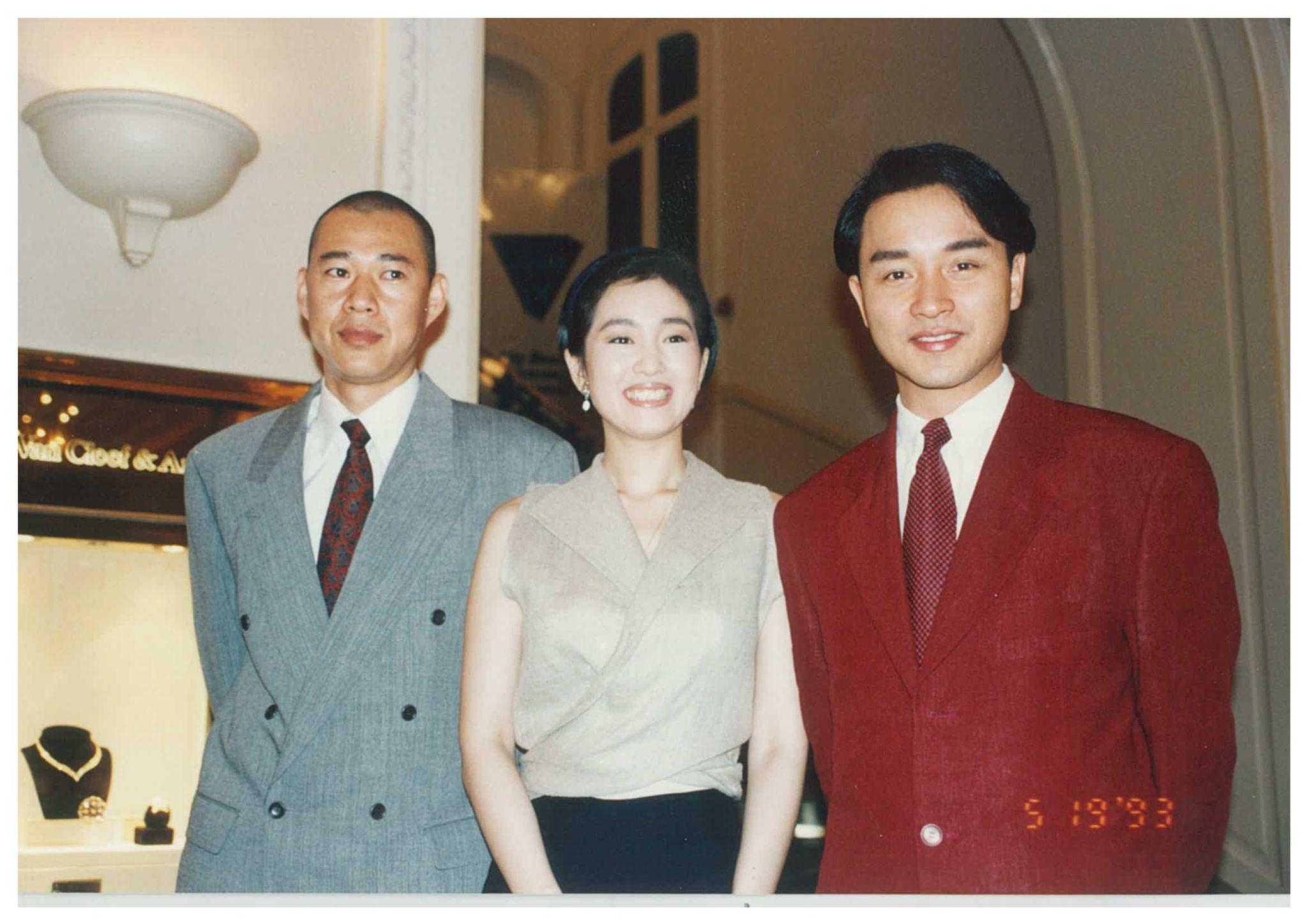 《霸王別姬》由陳凱歌執導,張國榮、張豐毅、鞏俐及葛優主演。