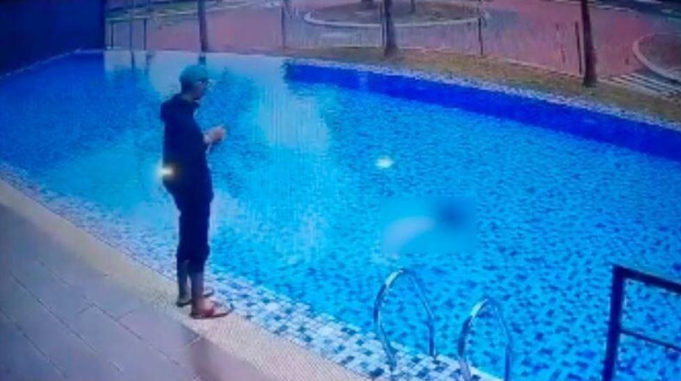 當時女童的繼兄竟然在場,但沒有對女童採取任何救援行動。(網上圖片)