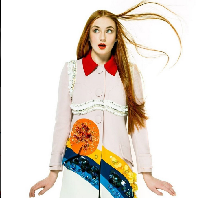 權力遊戲飾演Sansa Stark的女星Sophie Turner現年27歲。(Sophie Turner IG)