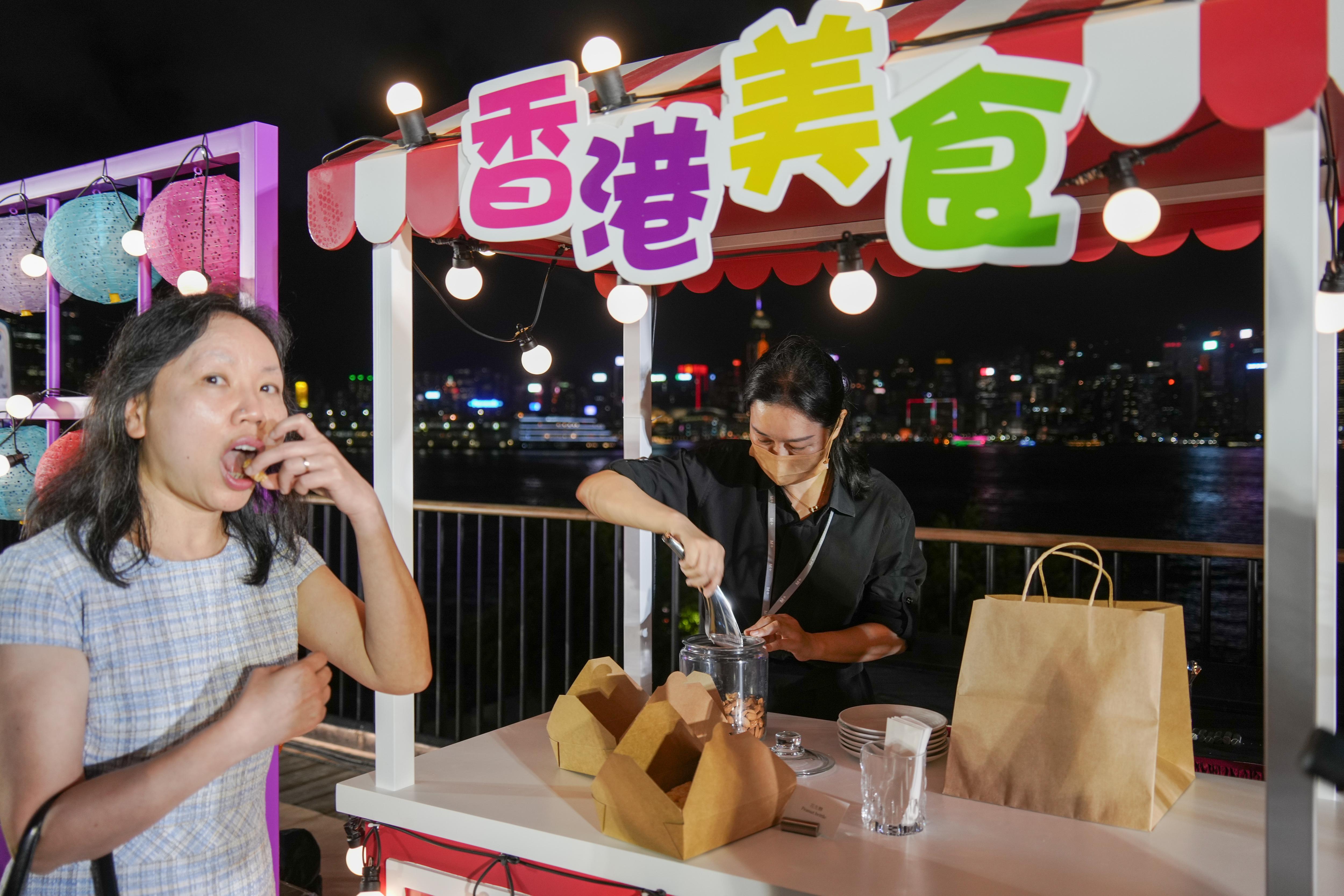 政府上周宣布啟動「香港夜繽紛」計劃。(資料圖片/李睿哲攝)