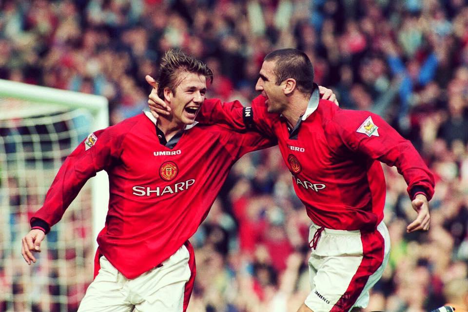 前曼聯球星碧咸(David Beckham )曾與簡東拿做隊友。(碧咸FACEBOOK)