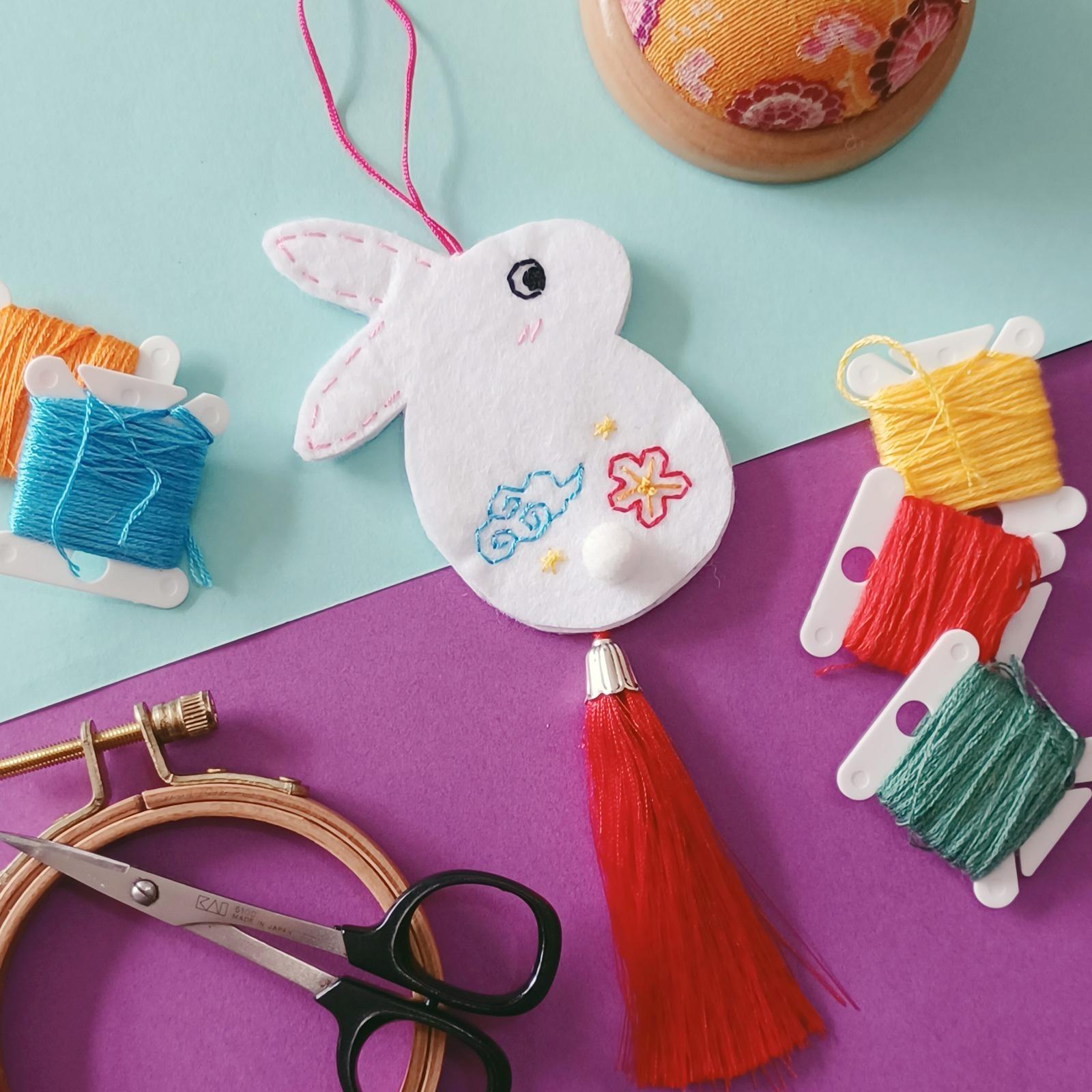 香港夜繽紛|觀塘海濱《青年藝術節x中秋「觀」光市集》中秋玉兔刺繡吊飾工作坊