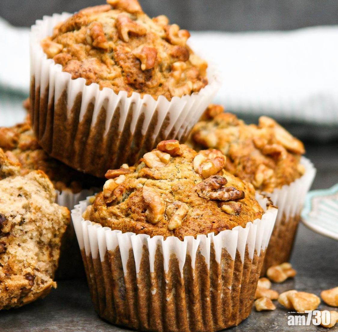 甜品食譜|香蕉鬆餅可以加入堅果增加鬆餅的口感。(instagram@pastry_tales)