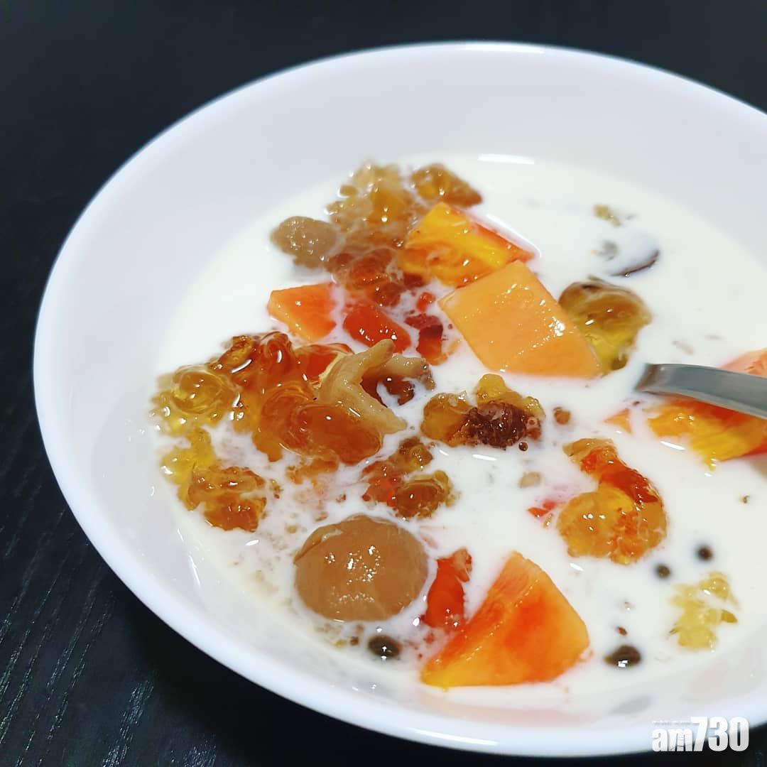 糖水食譜|桂圓桃膠燉鮮奶是女士恩物。(instagram @janelsh_)