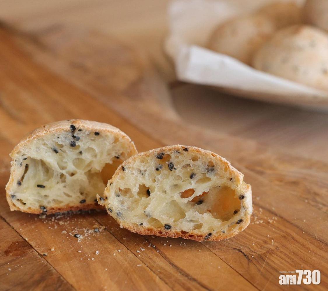 麵包食譜1:黑芝麻麻糬波波,自己製作的麻糬波波口感更煙韌。(Instagram@yummy_mummy_jasmine)