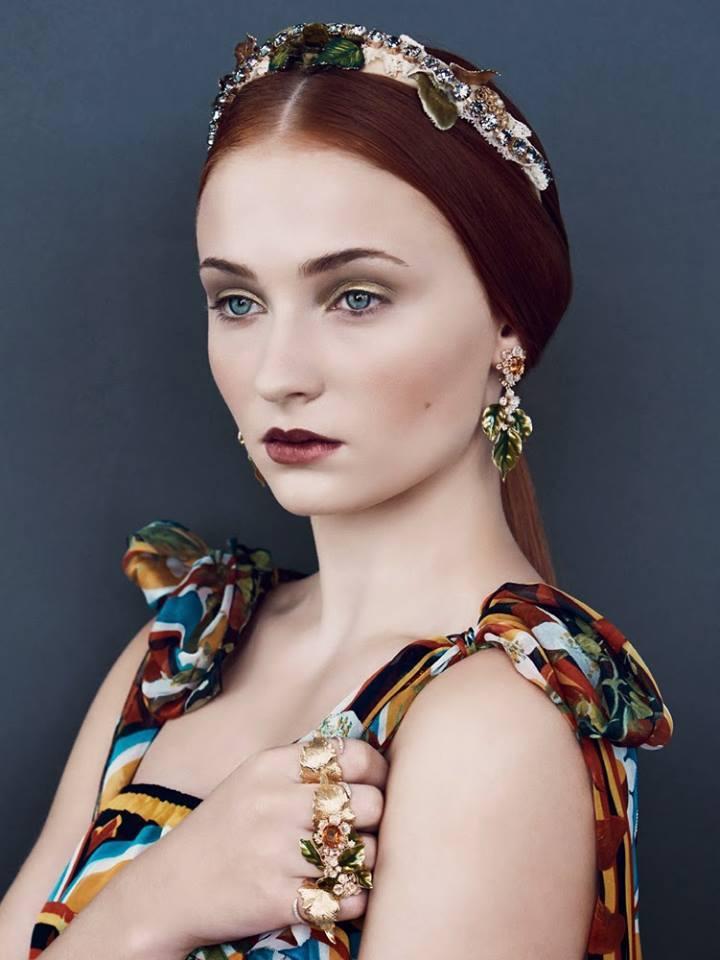權力遊戲飾演Sansa Stark的女星Sophie Turner現年27歲。(Sophie Turner IG)
