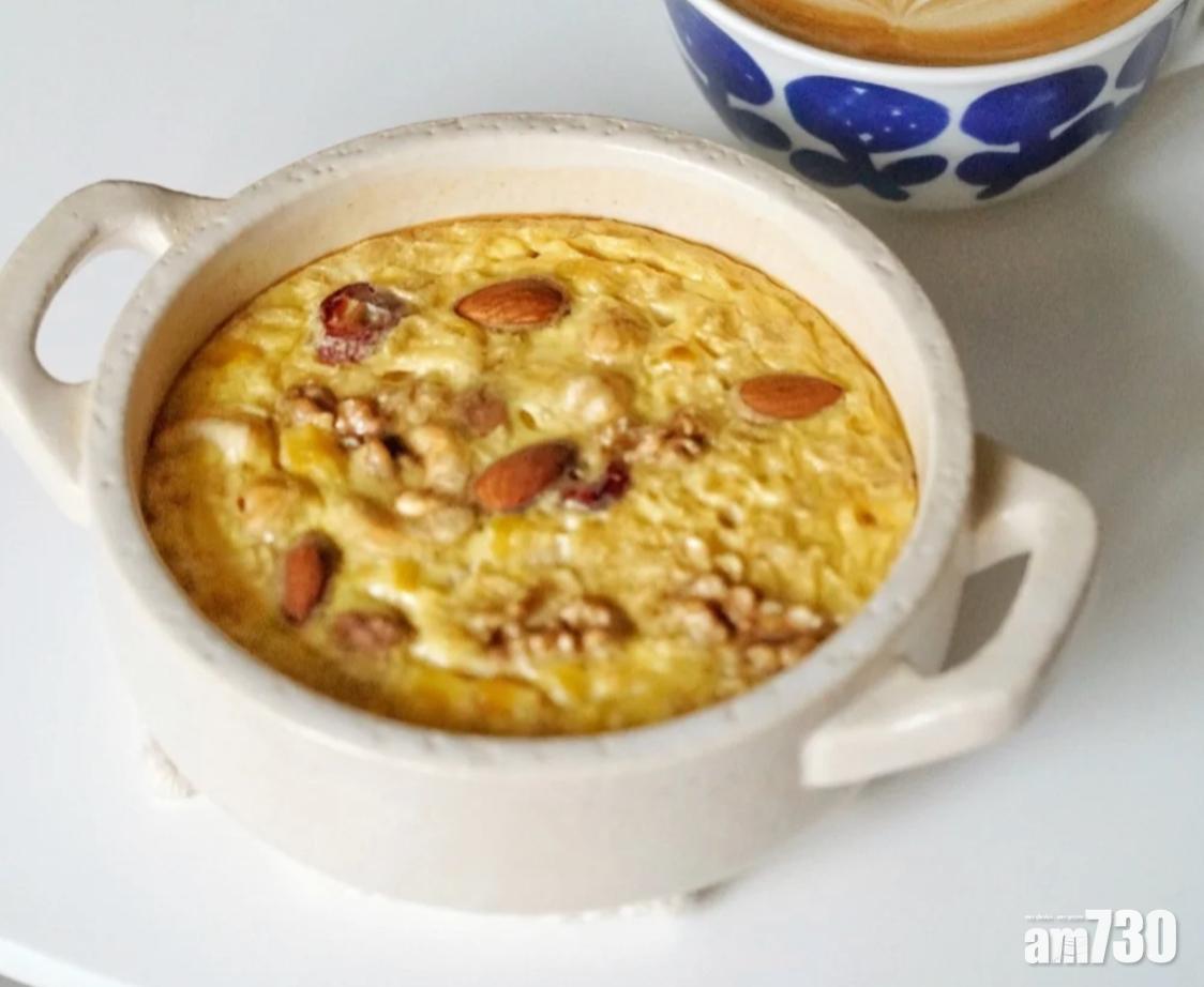 減肥甜品食譜|果仁燕麥焗蛋當作早餐食用也不錯。