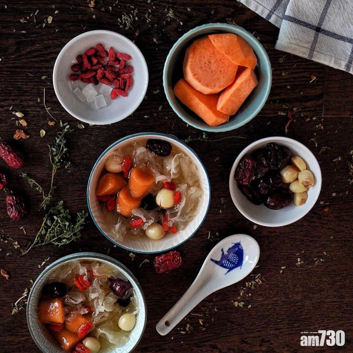 雪耳蓮子沙參湯除了湯品外,亦可製成糖水,同樣有滋養潤肺的功效。