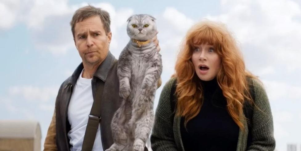 貓奴必睇 「超人」亨利卡維爾新作喵喵勁搶鏡