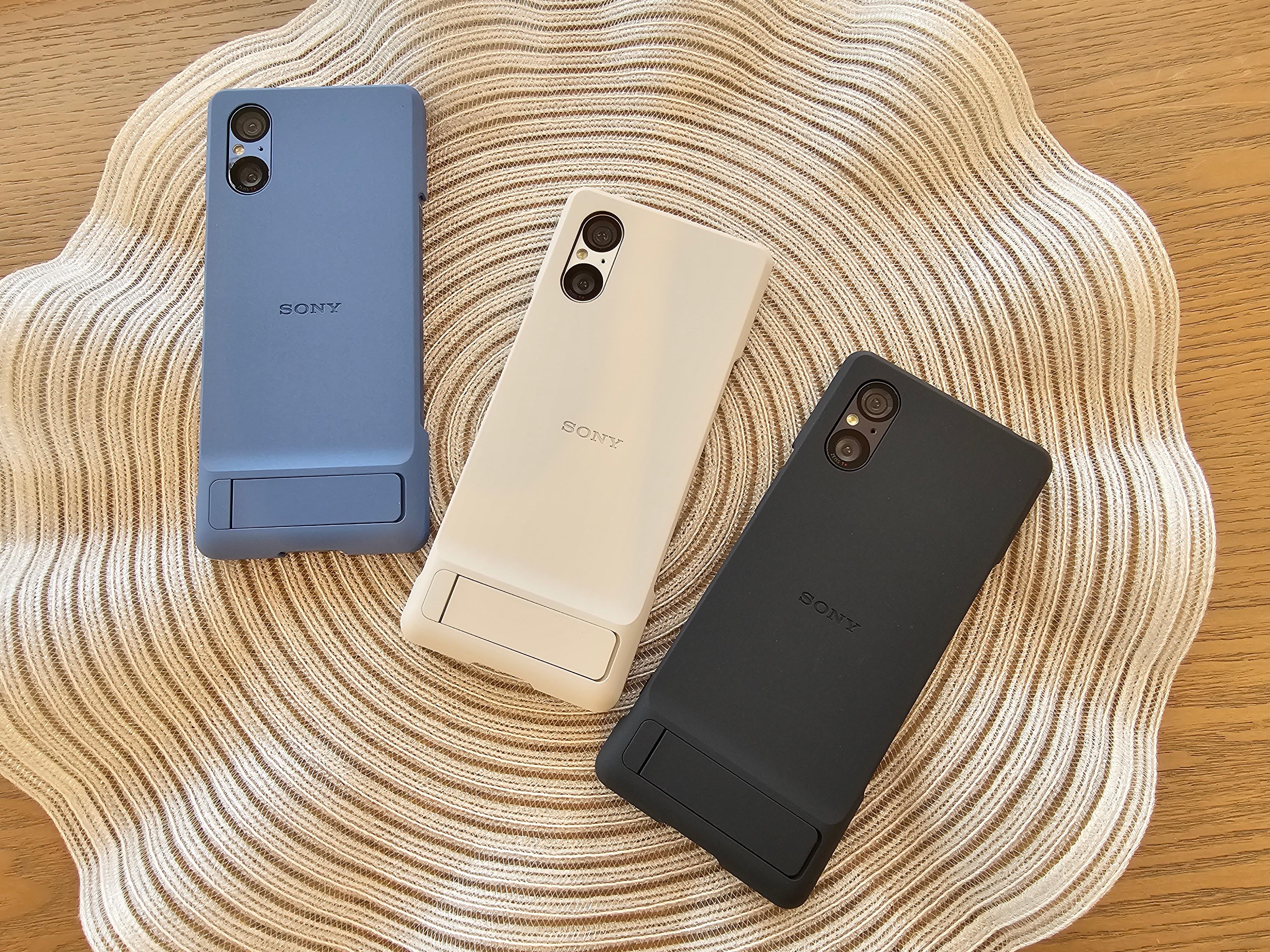 原廠保護殼配色更手機一致。