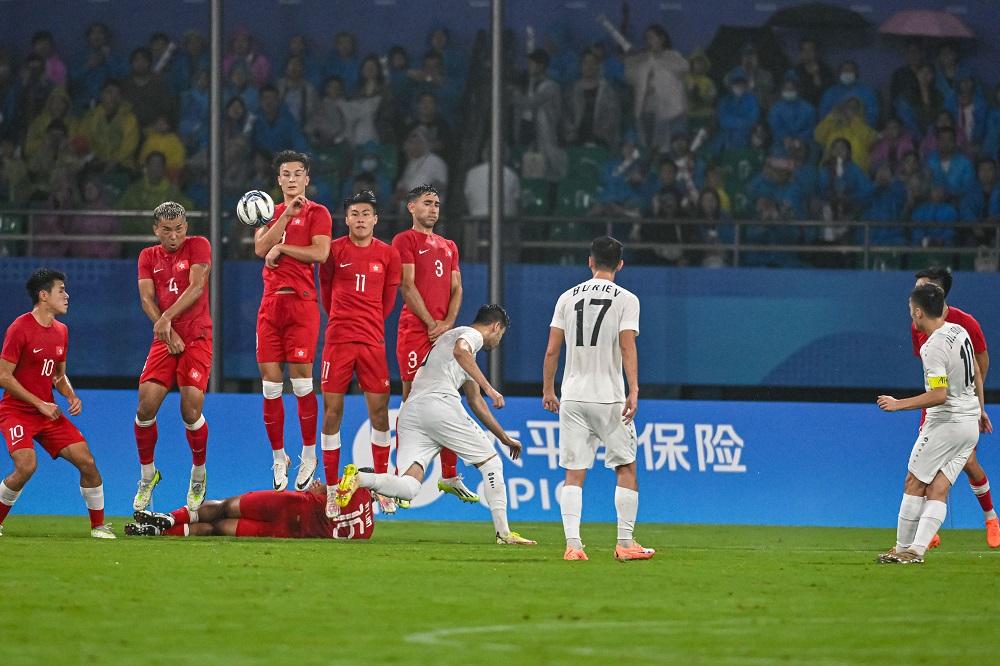 香港男足在亞運首戰僅負烏茲別克。(港協暨奧委會圖片)