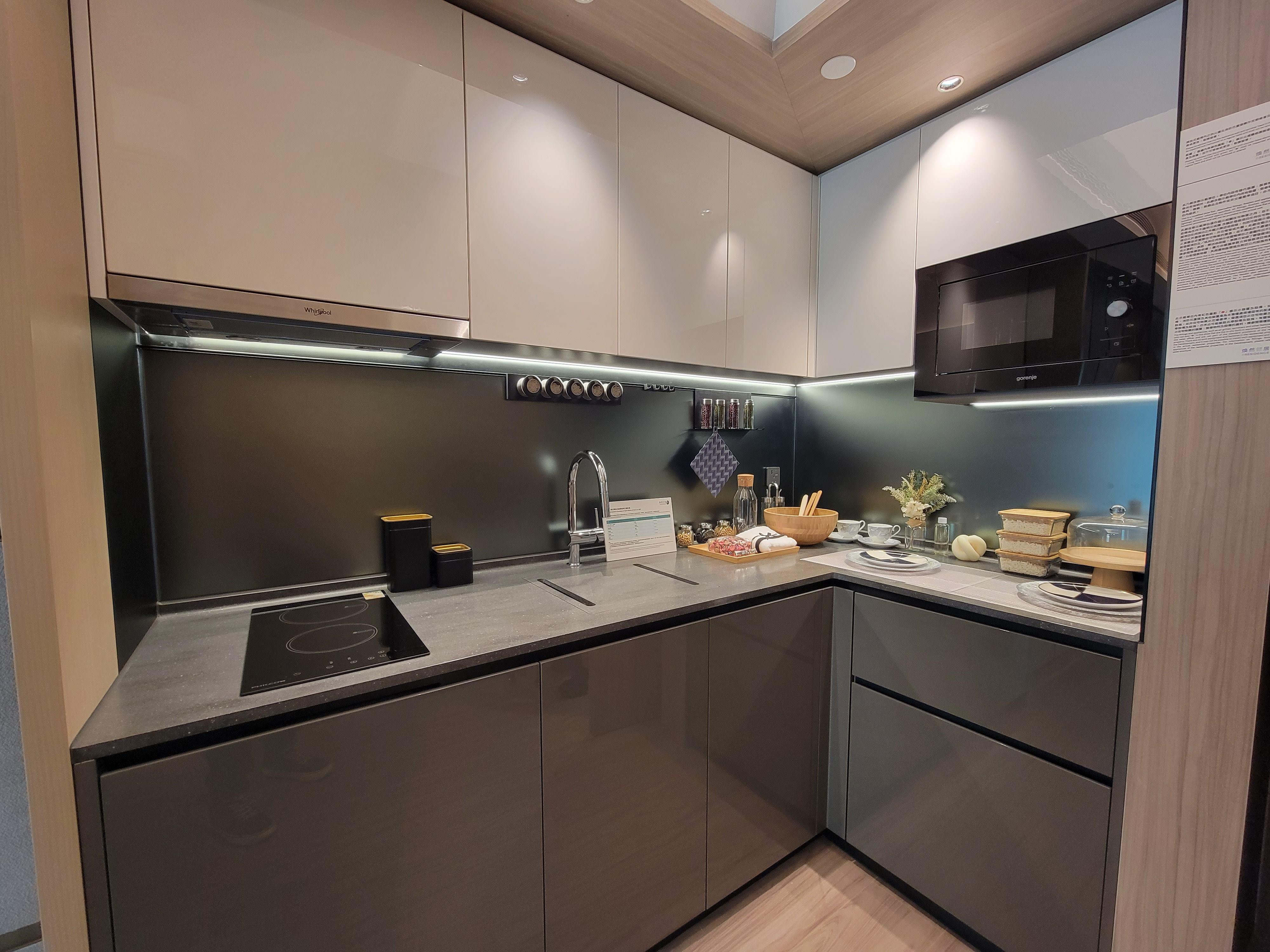 長沙灣 煥然懿居第三座示範單位 一房 有裝