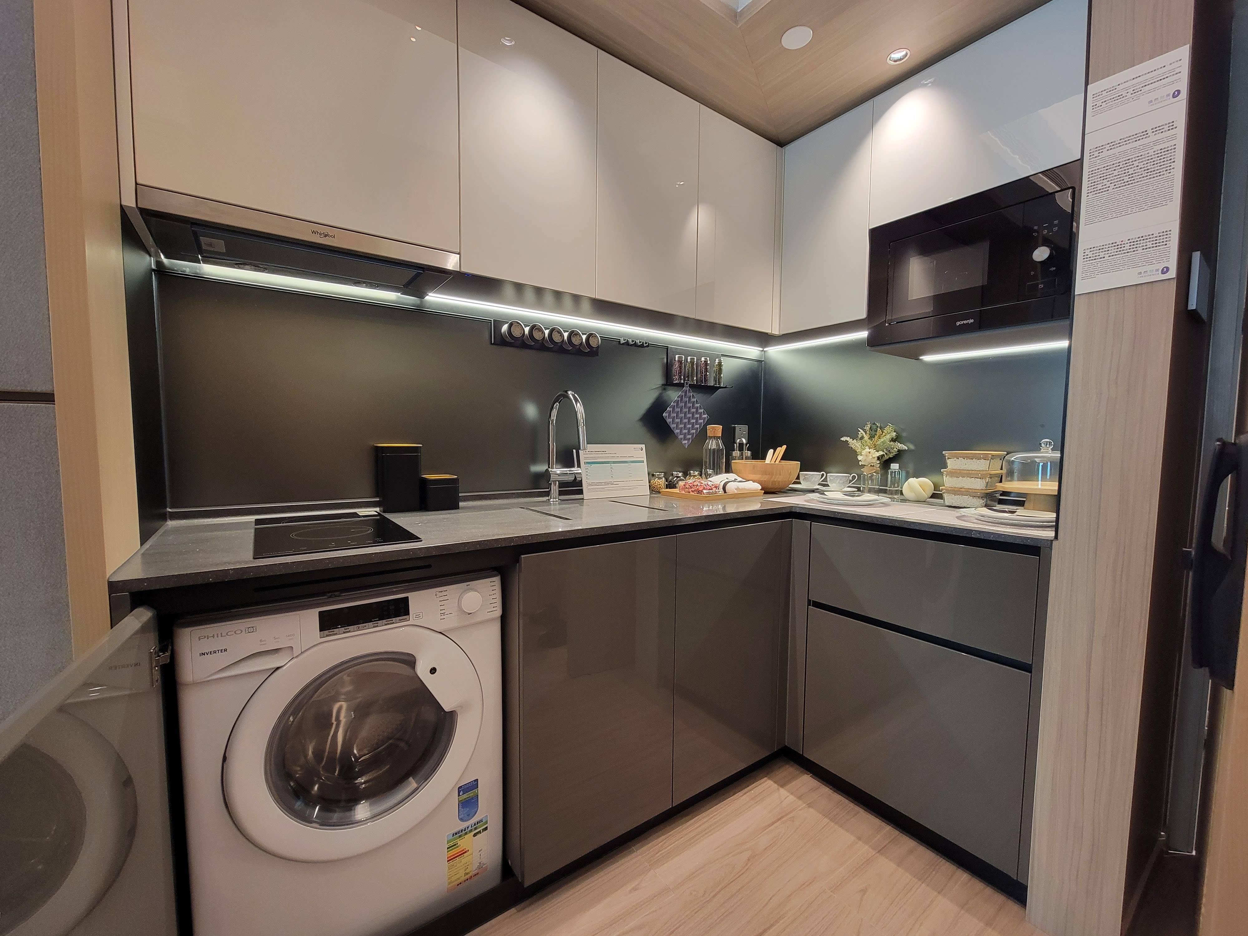 長沙灣 煥然懿居第三座示範單位 一房 有裝