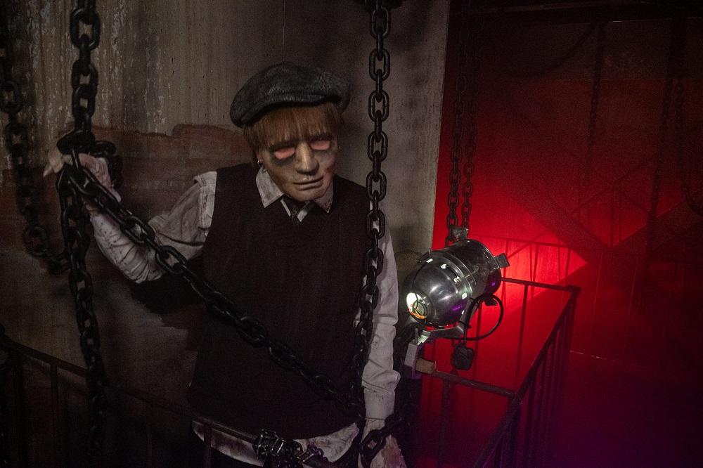 在高峰樂園與鬼魂搏鬥──咒偶II