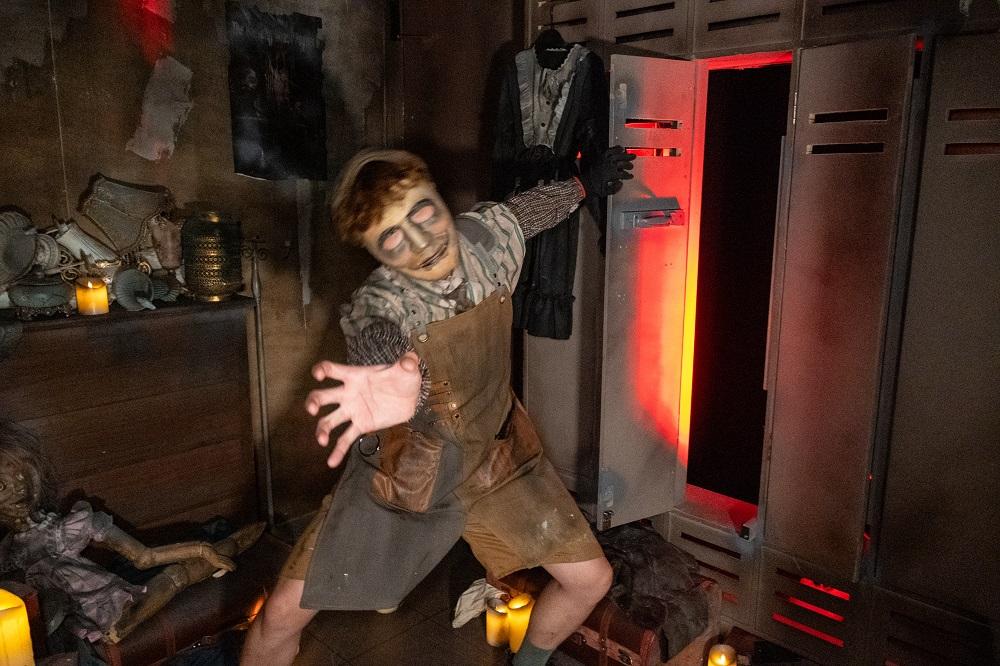 在高峰樂園與鬼魂搏鬥──咒偶II