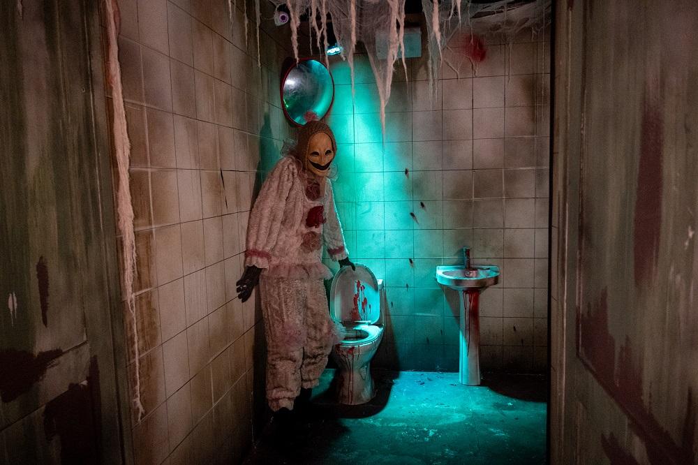 於荒廢校園展開驚慄之旅──異度空間