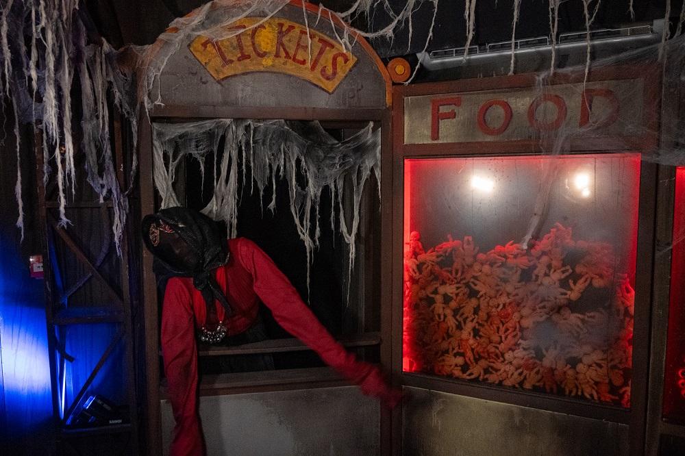 於荒廢校園展開驚慄之旅──異度空間