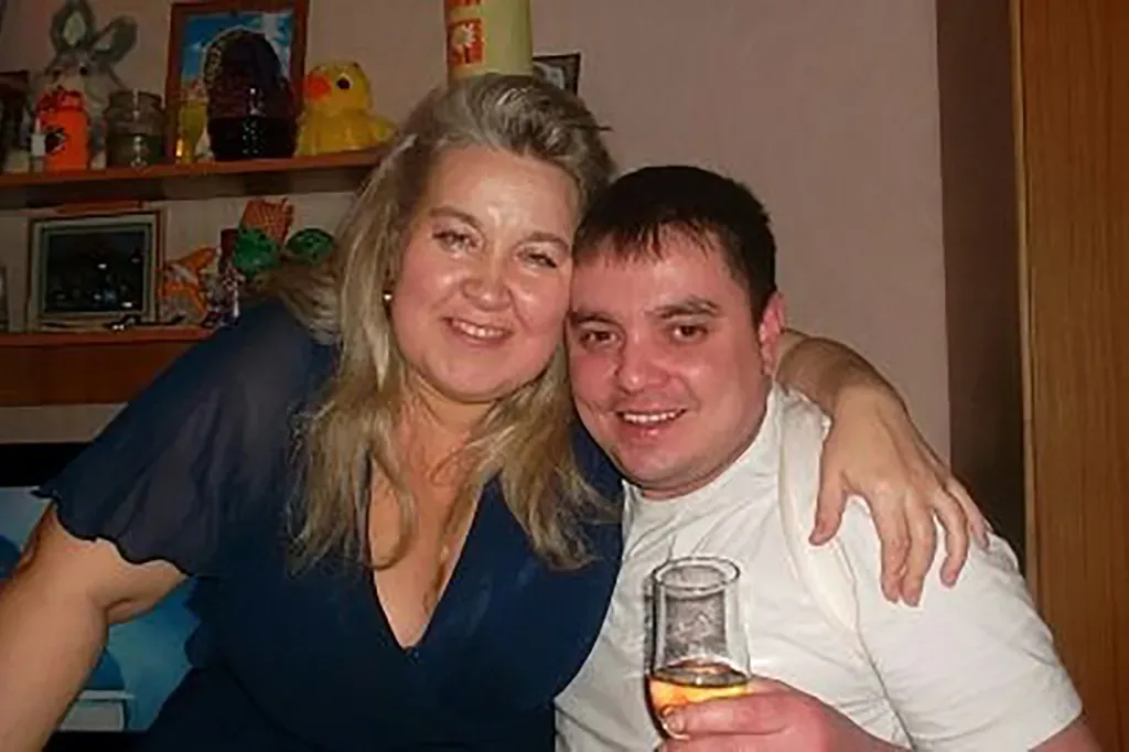 夫妻吵架|222磅俄妹妻Tatyana坐頭逼道歉 將老公Aidar活活焗死