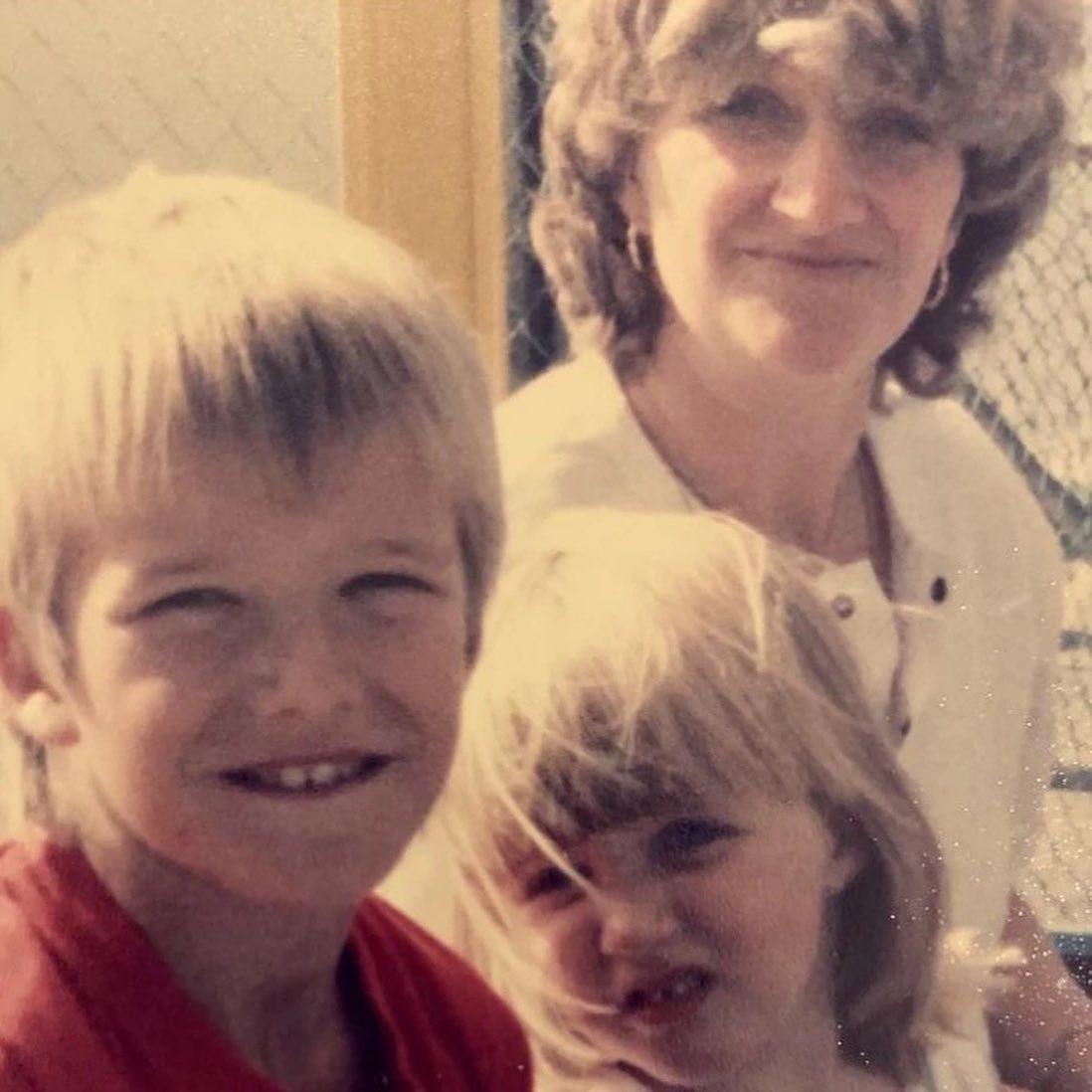 前曼聯球星碧咸(David Beckham )兒時照。(碧咸FACEBOOK)