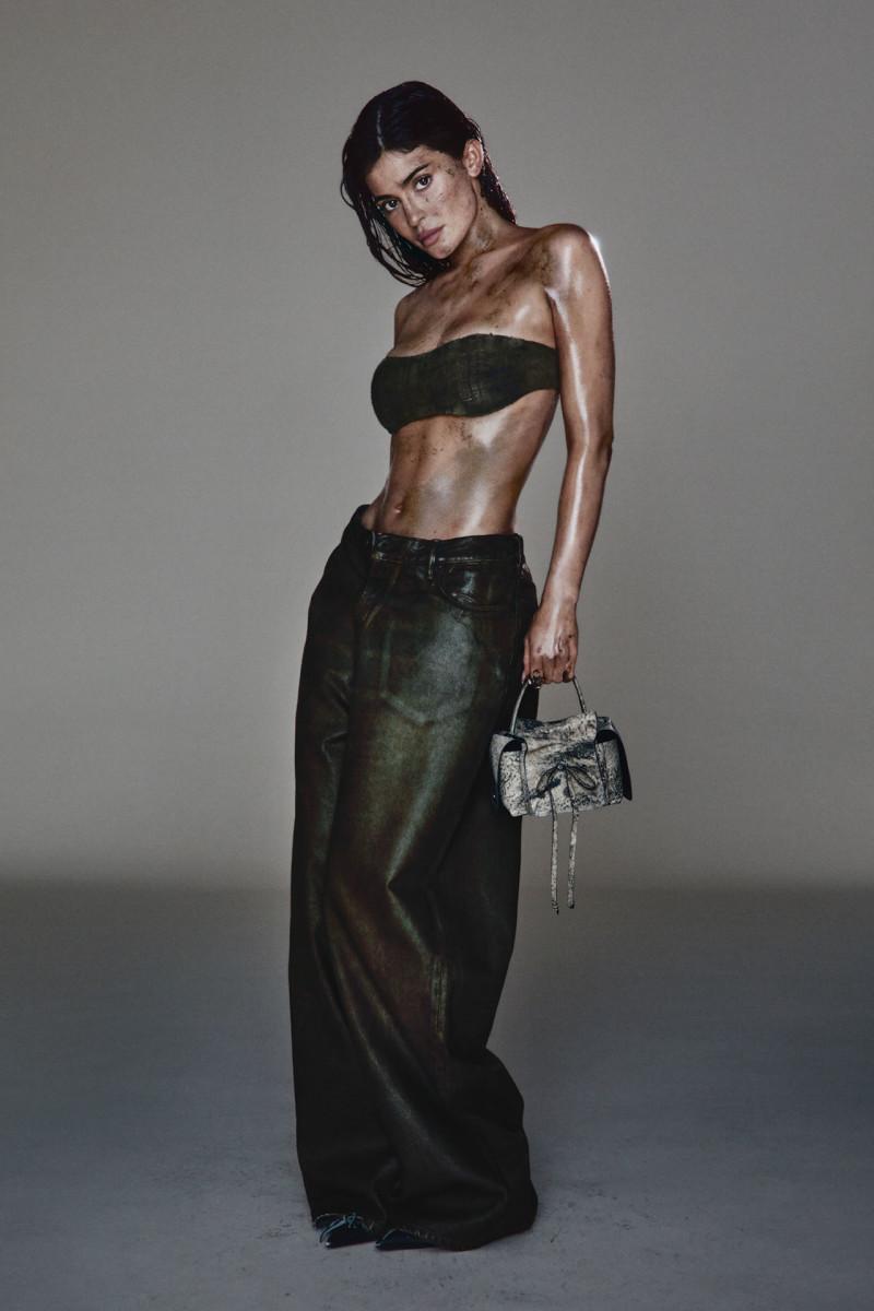 添麥菲查洛美新歡 Kylie Jenner廣告玩污糟兒