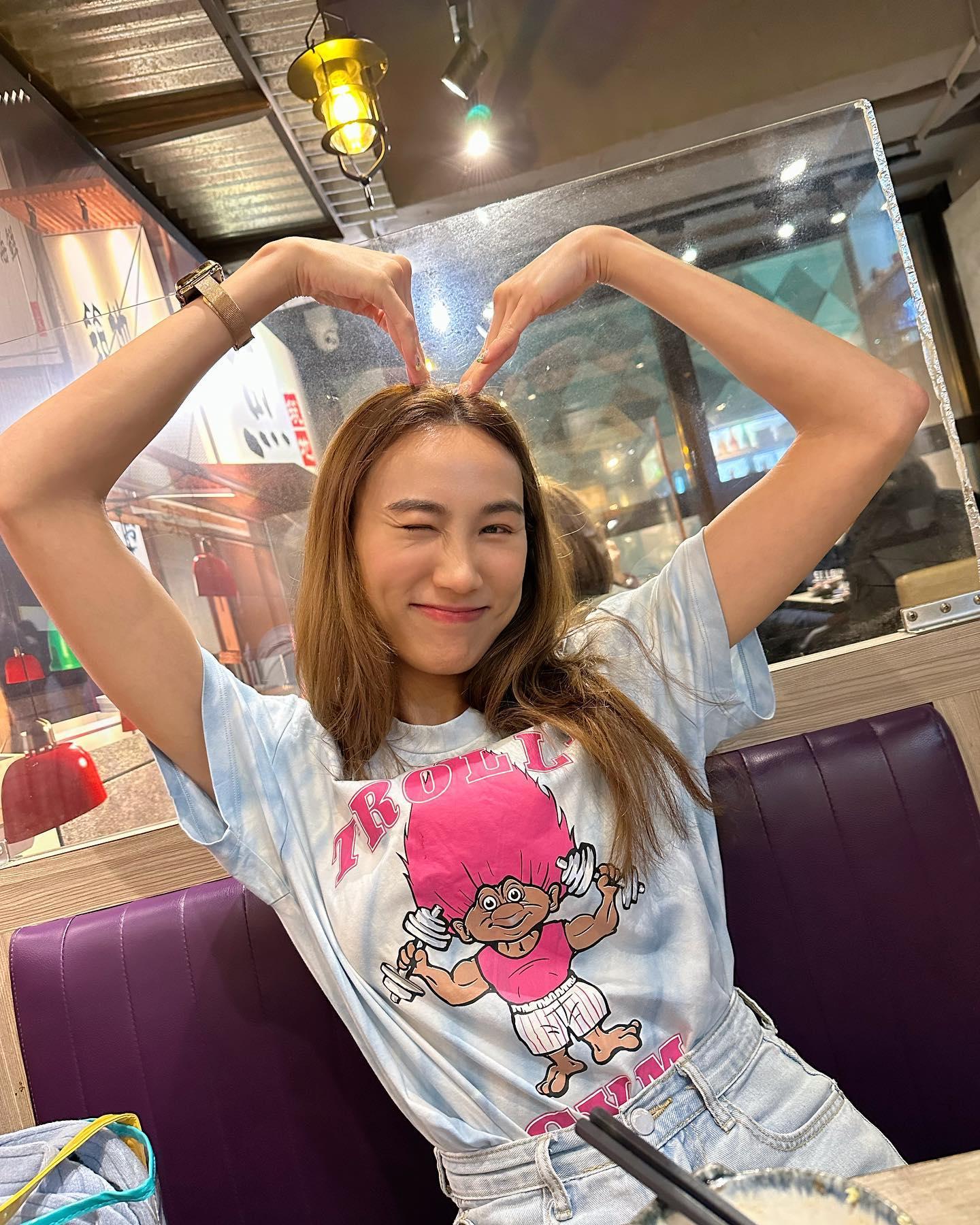 東張女神第8位:黎寬怡IG10.6KFollwers(黎寬怡IG)