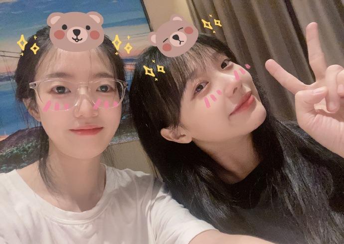 抖音網紅黃老師facebook照(音樂老師花開富貴fb)