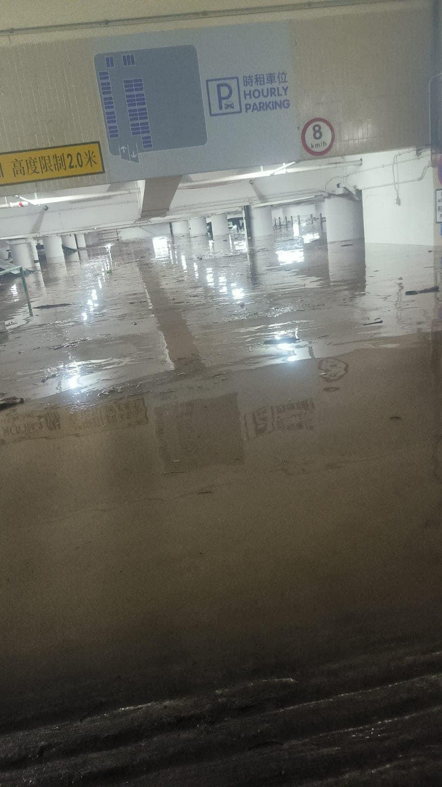 梁熙批評渠務署等未能及時清理淤塞渠道及疏導積水(梁熙Facebook圖片)