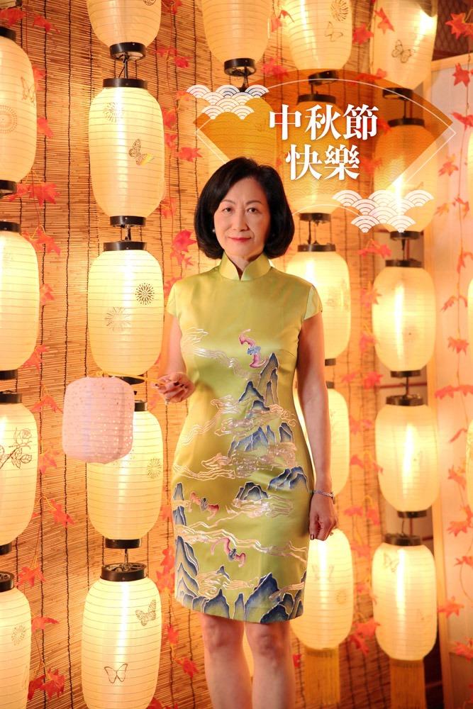 葉劉中秋「福利圖」第二彈 身穿綠色短旗袍|Ray Online