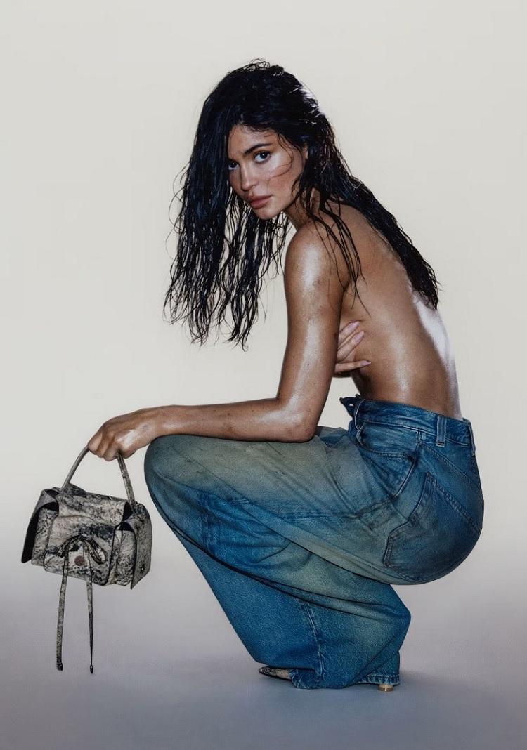 添麥菲查洛美新歡 Kylie Jenner廣告玩污糟兒