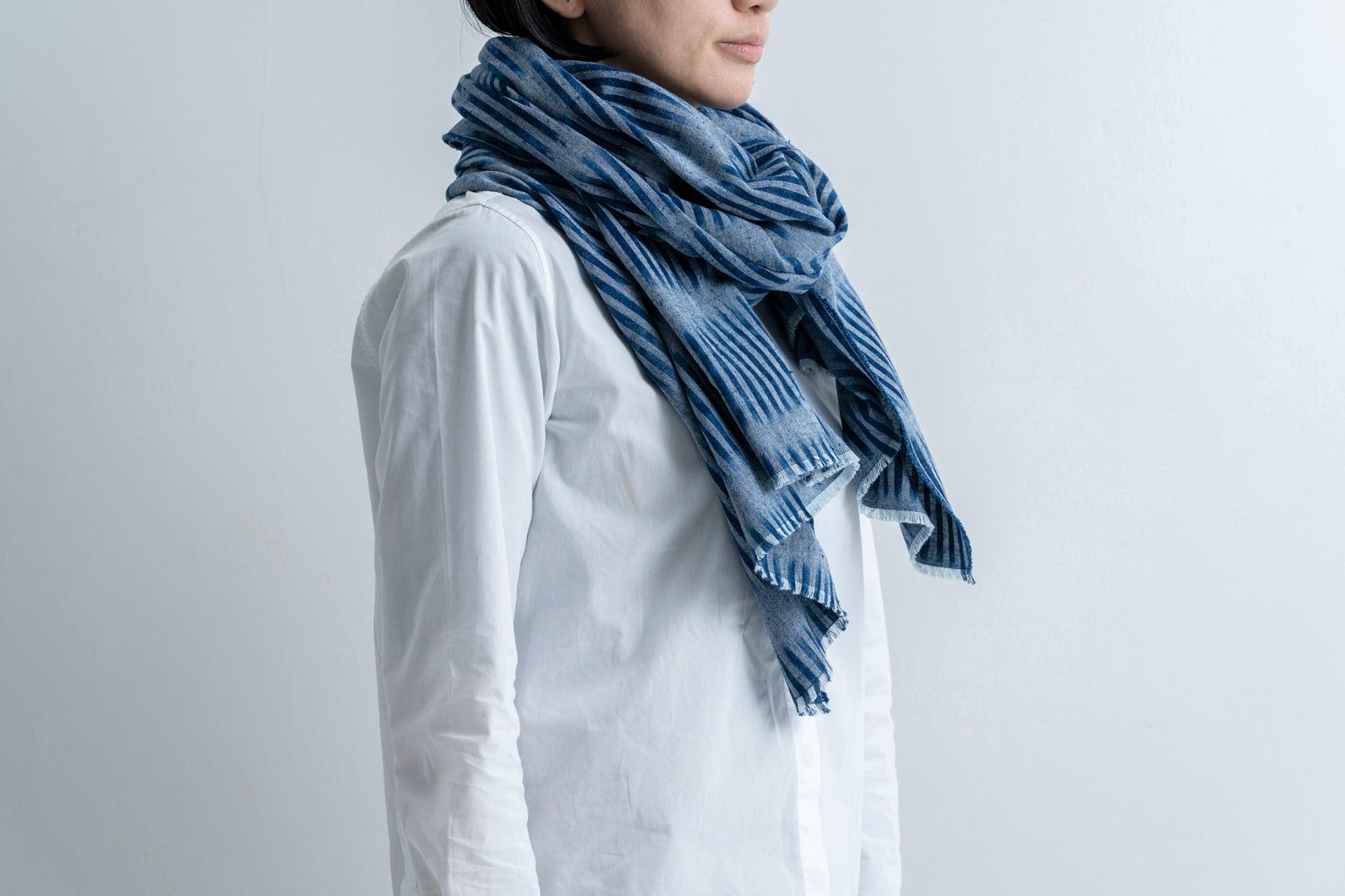 Heredia Bingo Kasuri 披肩 (HK$1,099)