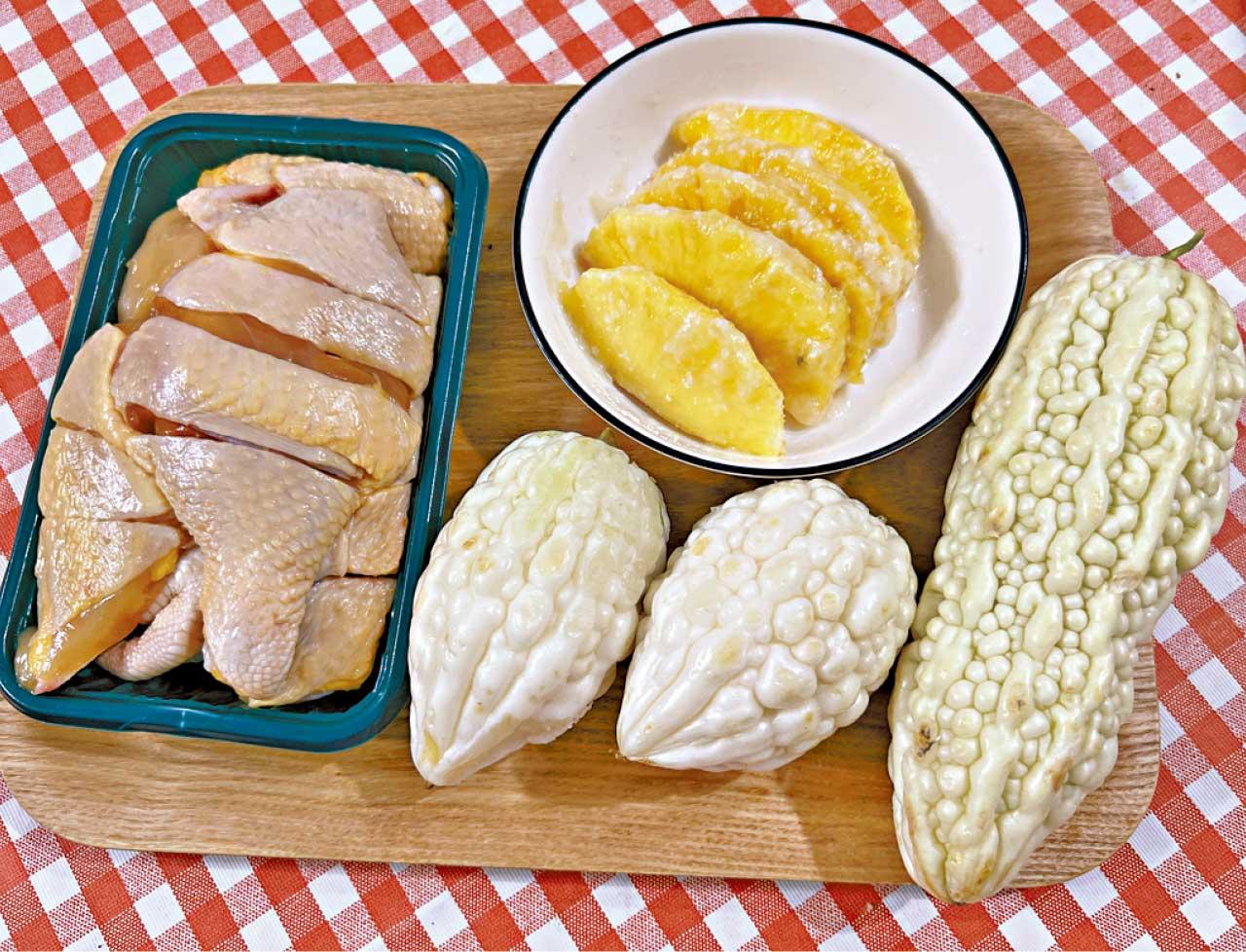 鹽麴蔭鳳梨白玉苦瓜雞湯