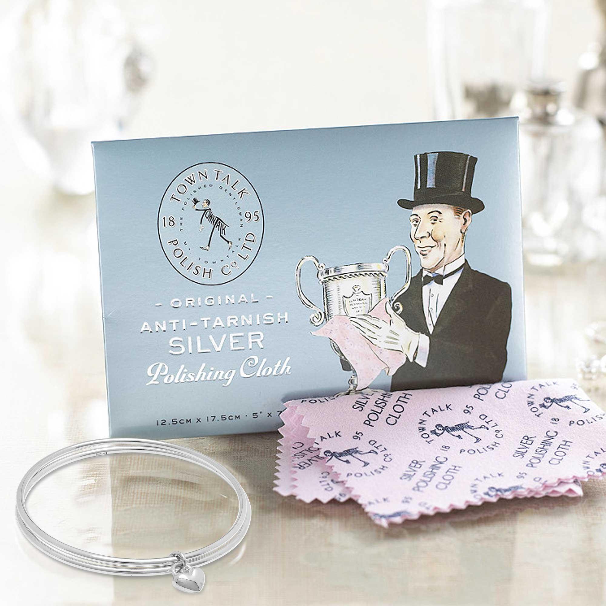 洗銀方法丨抹銀布比洗銀水相對方便。(iStockphoto)