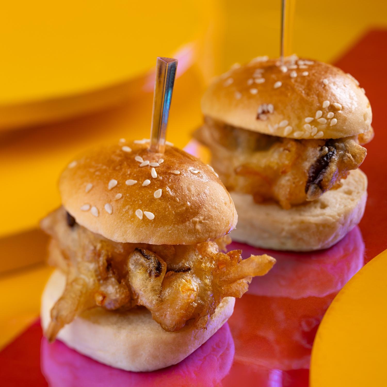 炸蝦雜菜脆餅配迷你漢堡飽