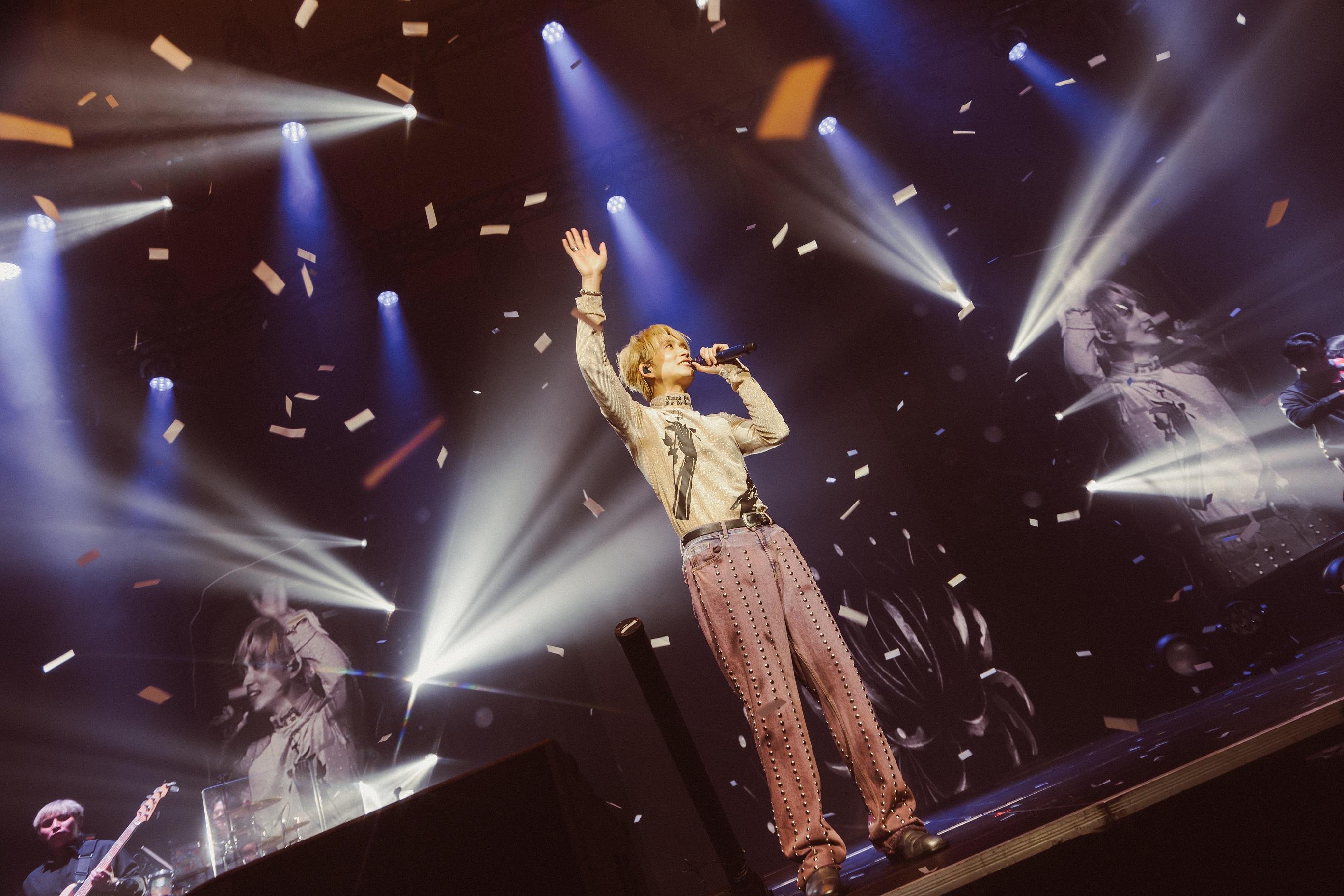 演唱會尾聲時,邱鋒澤呼籲歌迷「交戲」:「我不一定再上來哦,大家要叫大聲一點!」鋒蜜們緊接狂嗌Encore。