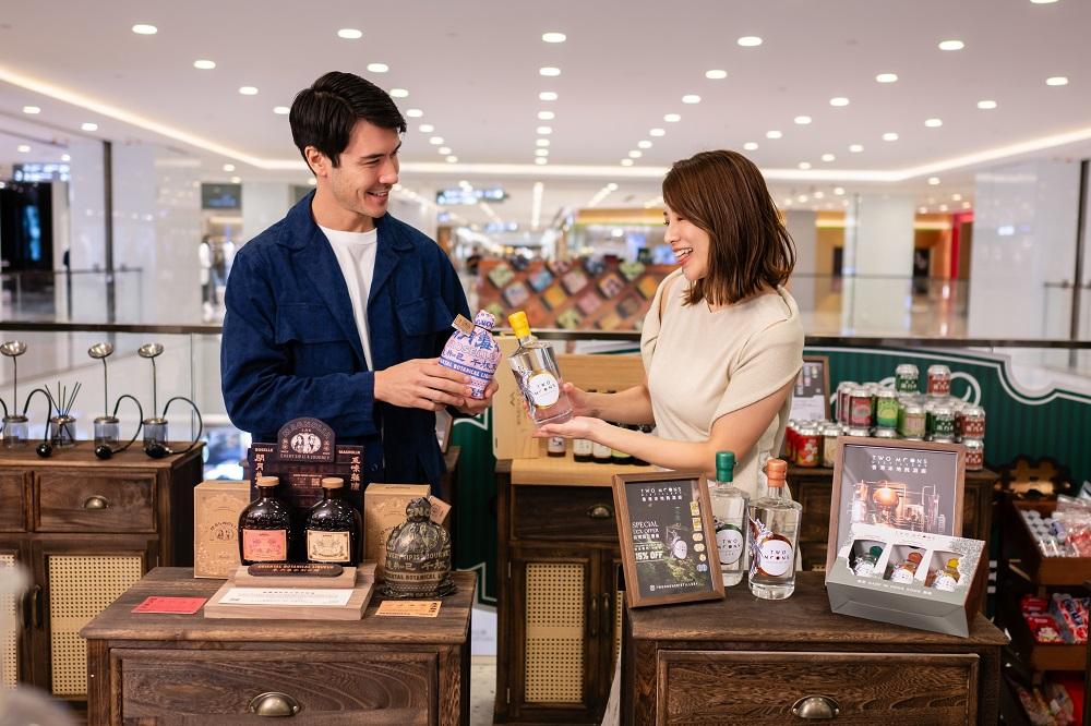 活動邀請到「五味雜陳Magnolia Lab」、「緻月Two Moons Distillery」、「閣樓釀造 Mezzanine Makers」、「Mindful Sparks」、「月榥Lunaqua」、「山浪Mt Waves」、「BeCandle」及「美樂士多」八個知名本地品牌。