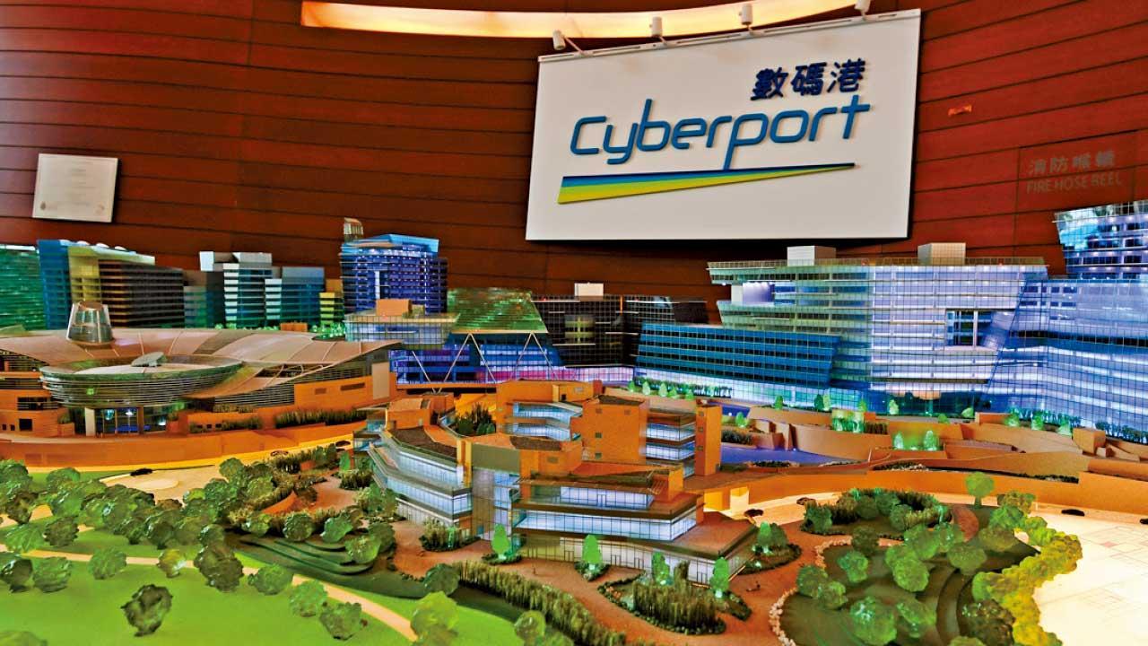 孫東認為數碼港董事會會評估問責問題。