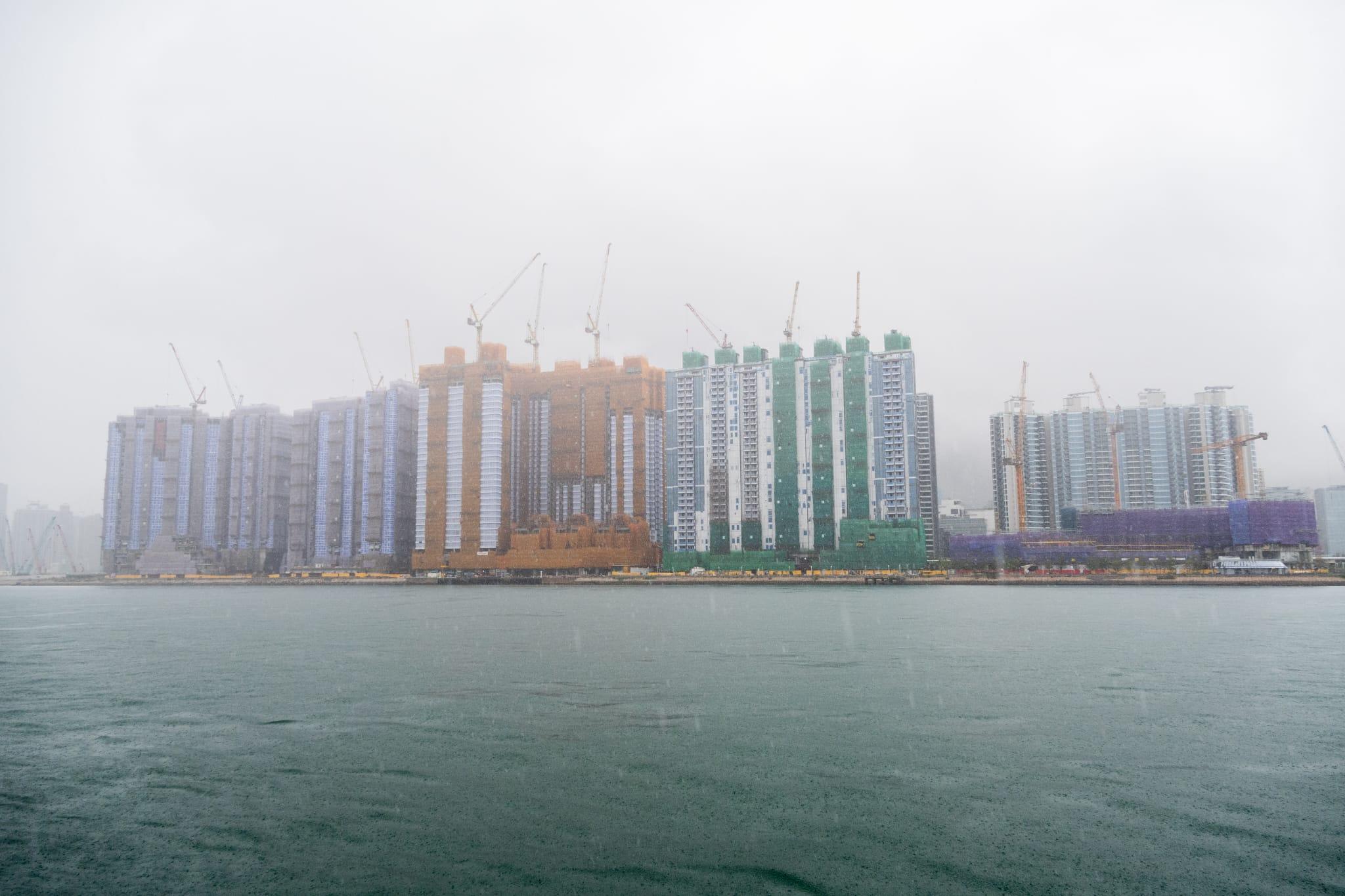 立法會「A4聯盟」倡議興建「九東雲巴」跨海橋 初步估算造價70億(陳奕釗攝)