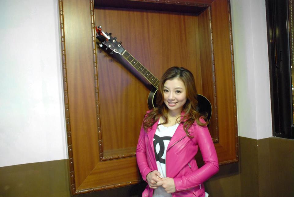 陳倩葶曾以葉慧婷藝名出道(葉慧婷FB)