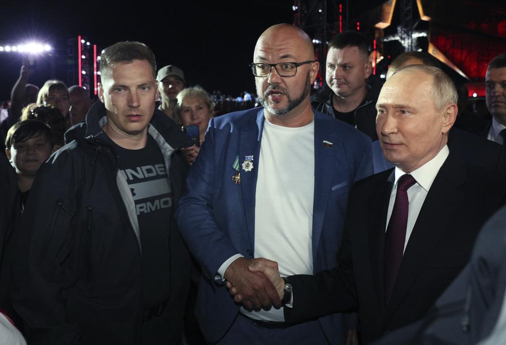 普京替身|普京近期公開露面照片。(美聯社、互聯網)