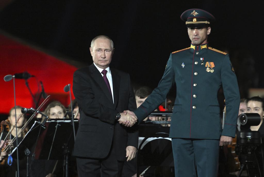 普京替身|普京近期公開露面照片。(美聯社、互聯網)