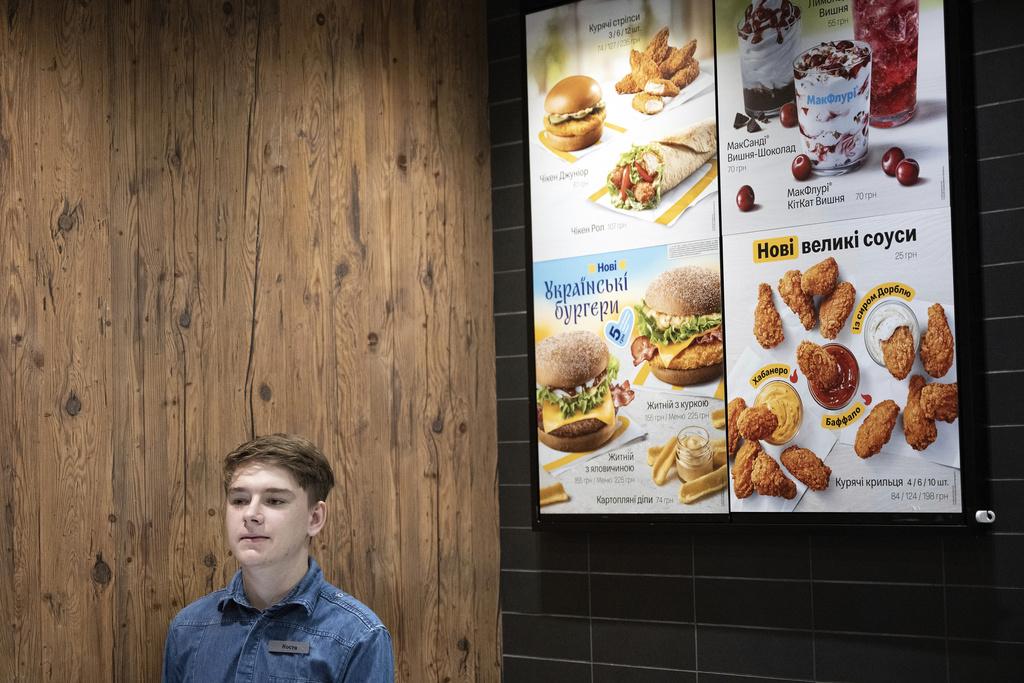 基輔麥當勞店員。(美聯社)