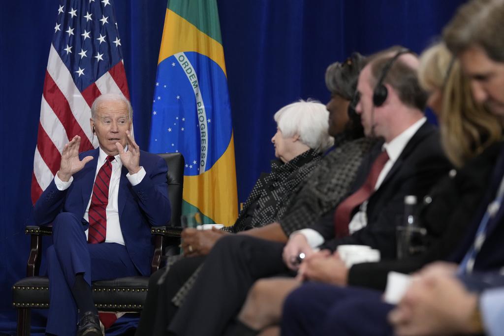 拜登出醜|拜登與盧拉較早前作雙邊會晤。(美聯社)