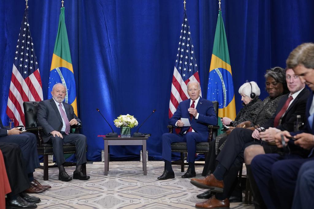 拜登出醜|拜登與盧拉較早前作雙邊會晤。(美聯社)