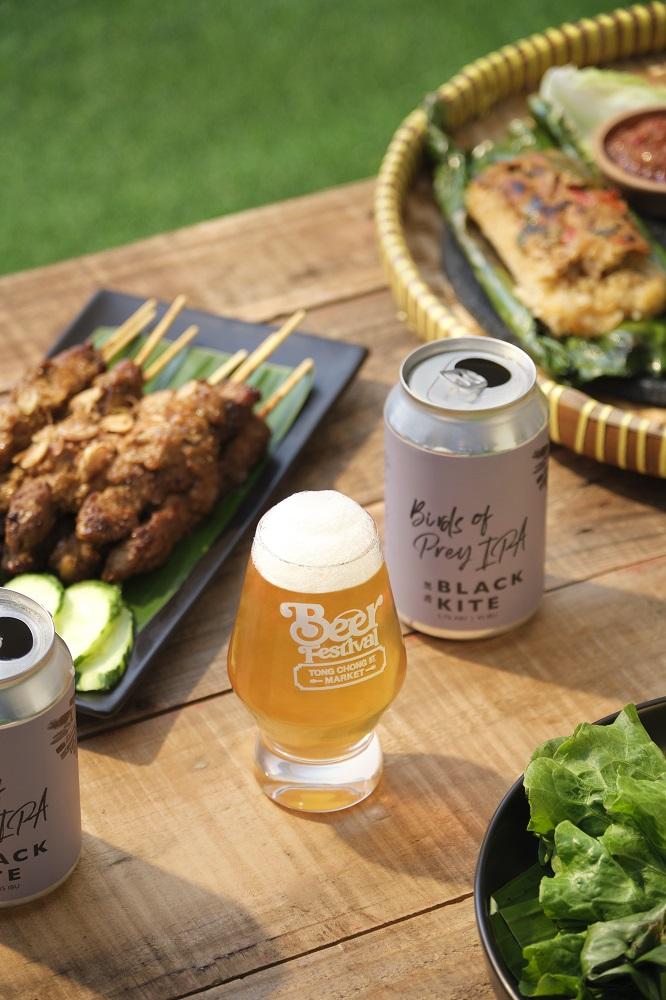 Black Kite|柑橘味啤酒花融入中等酒體的ale啤酒中。酒液呈現出濃郁的琥珀色,並帶有成熟蜜瓜、濃烈的柑橘以及淡淡的松樹香氣,多種口味混合在一起,餘味悠長。