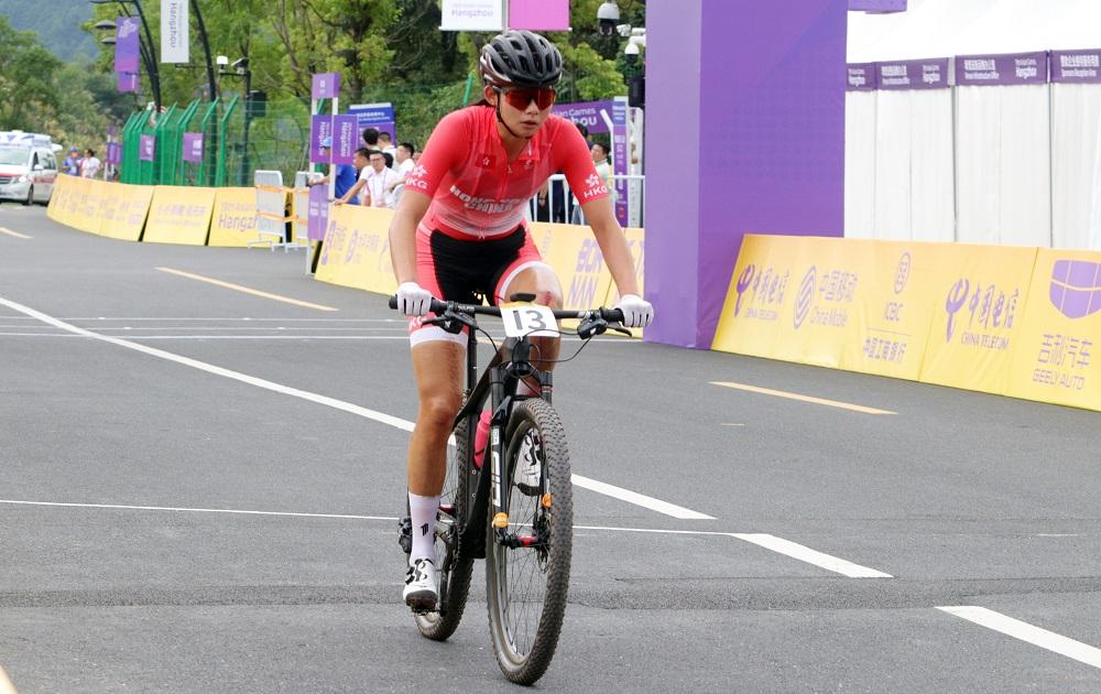 香港山地單車選手關旨君。(港協暨奧委會圖片)